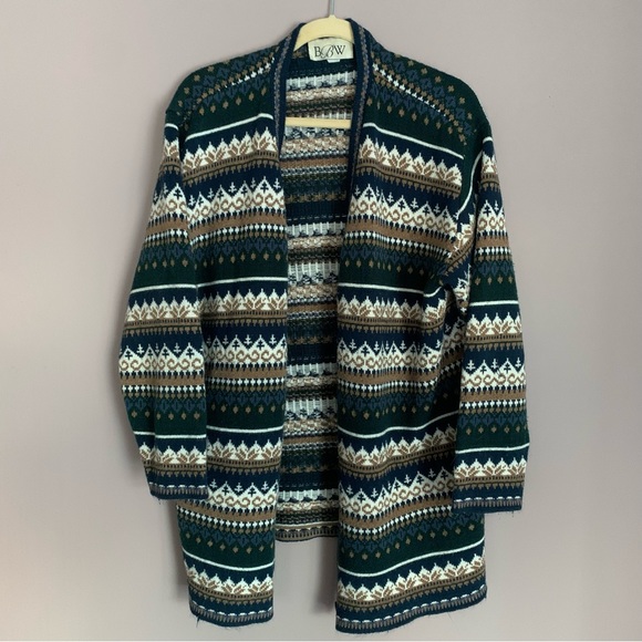 Vintage Patterned Cardigan - Picture 2 of 5